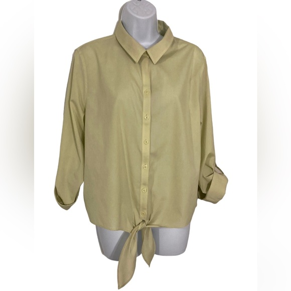 Tops - Chico’s Button Down Blouse w/ front tie- size 2
